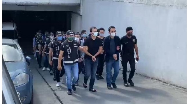 İstanbul'da FETÖ operasyonunda gözaltına alınan 19 şüpheli adliyede