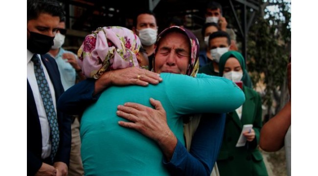 Kozan'da ikinci gününde devam eden orman yangının acı tablosu sabah ortaya çıktı