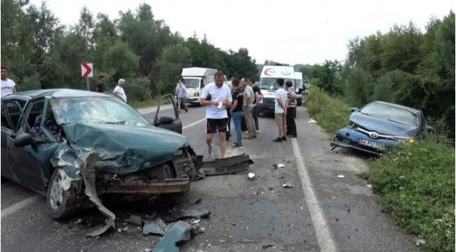 Kurban kesim alanı yolunda kaza: 6 yaralı