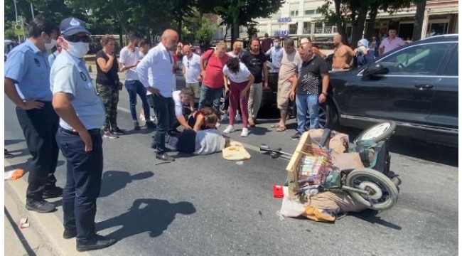 Üsküdar'da akülü arabayla yolun karşısına geçerken otobüsün çarptığı engelli yaralandı