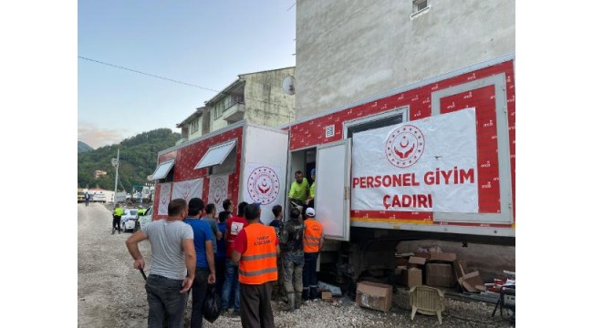 Bakan Yanık: Personel Giyim TIR'ımız Bozkurt'ta 617 kişiye hizmet verdi