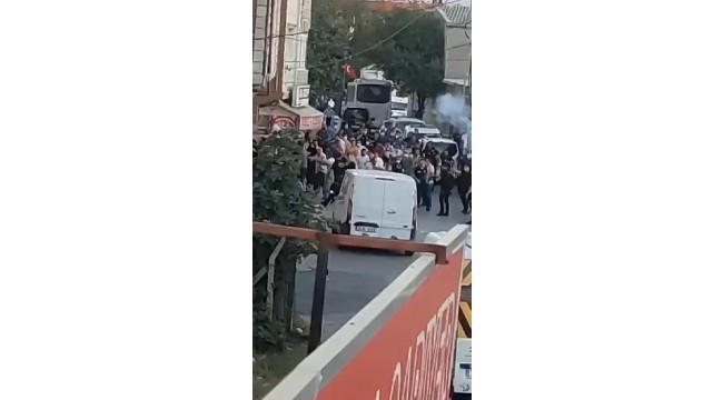 Arnavutköy'de silahlı saldırı sonrası mahalle savaş alanına döndü