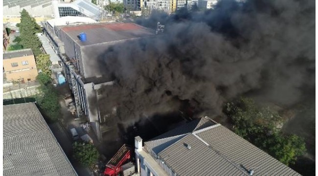 Bahçelievler'de fabrika yangını-1